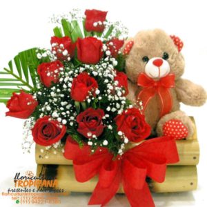 FU-06: 12 Rosas no cachepô de bambu com urso de pelúcia
