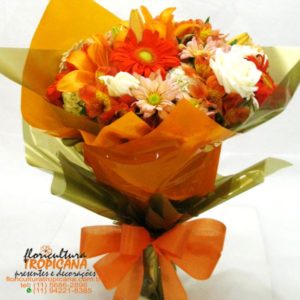 BQ-11 LA: Buquê de flores do campo tom laranja